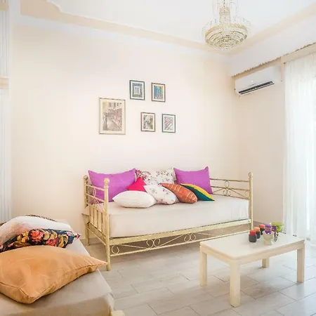 דירה Boukamvilla